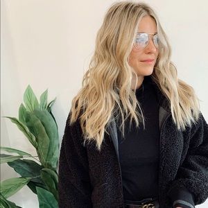 Meet your Posher, Brittni